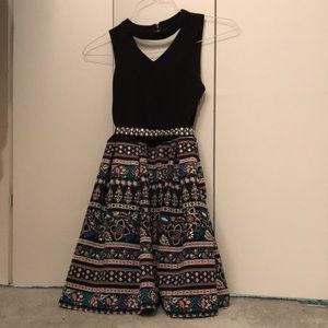 Beautiful dress for girls size 14.